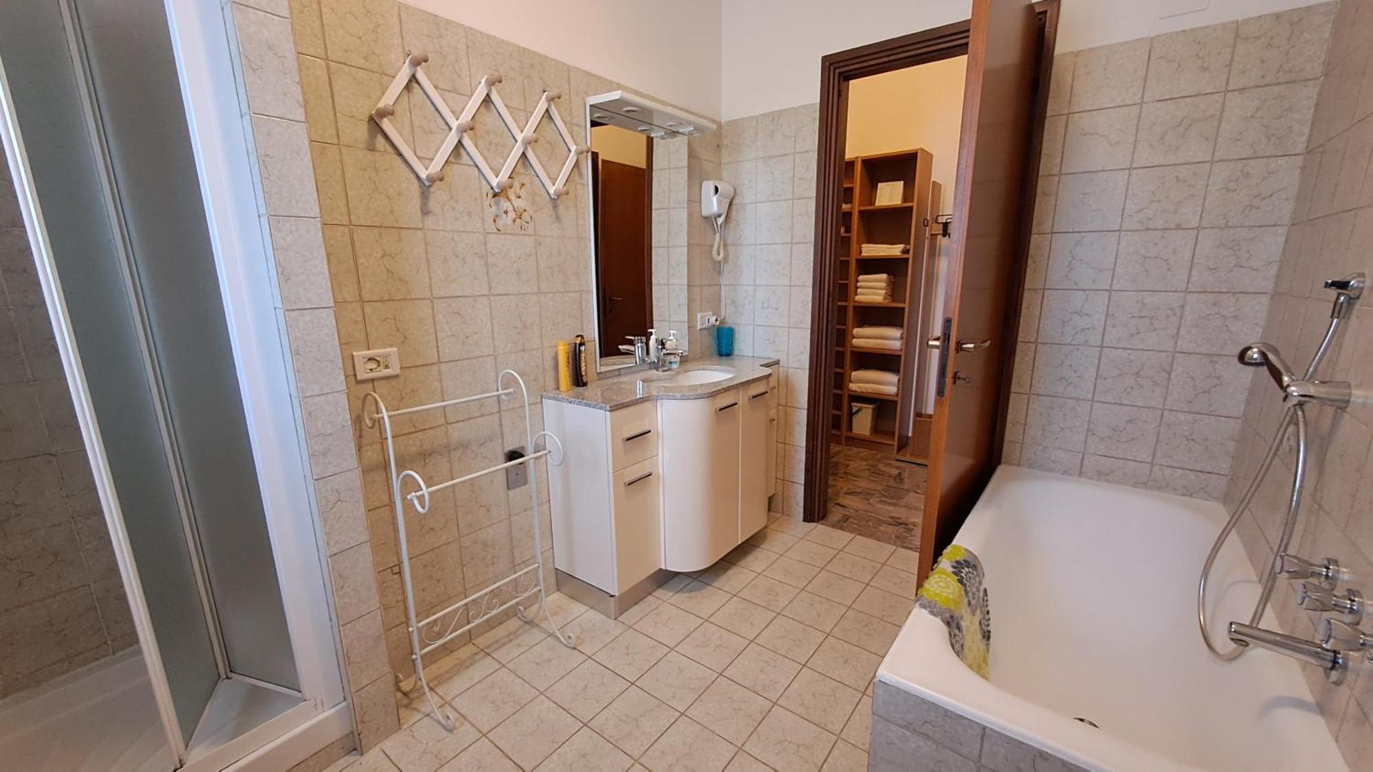 Colleoni'S Lodge Casa Vacanze Con 2 Appartamenti Verdellino Eksteriør bilde