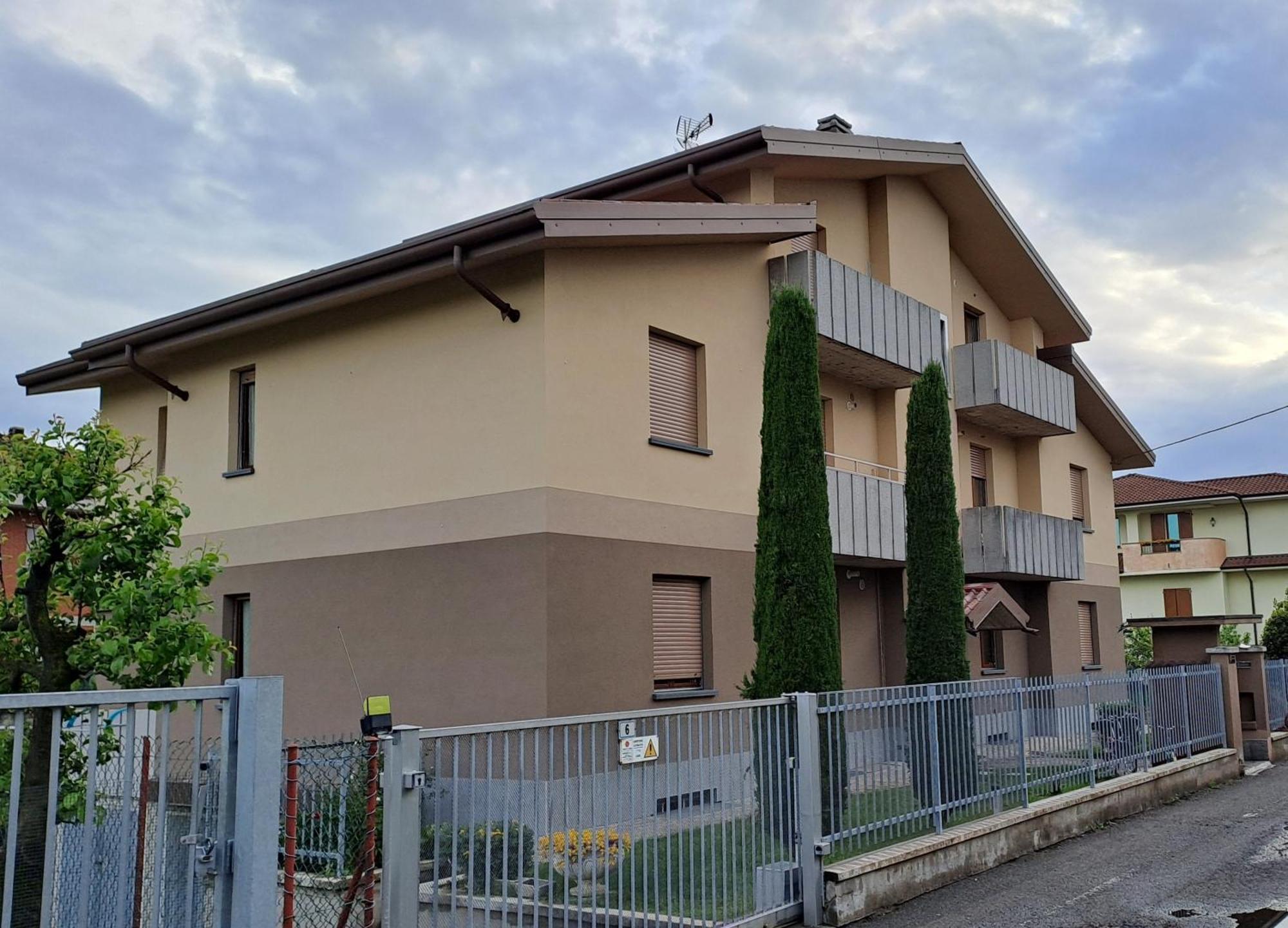 Colleoni'S Lodge Casa Vacanze Con 2 Appartamenti Verdellino Eksteriør bilde